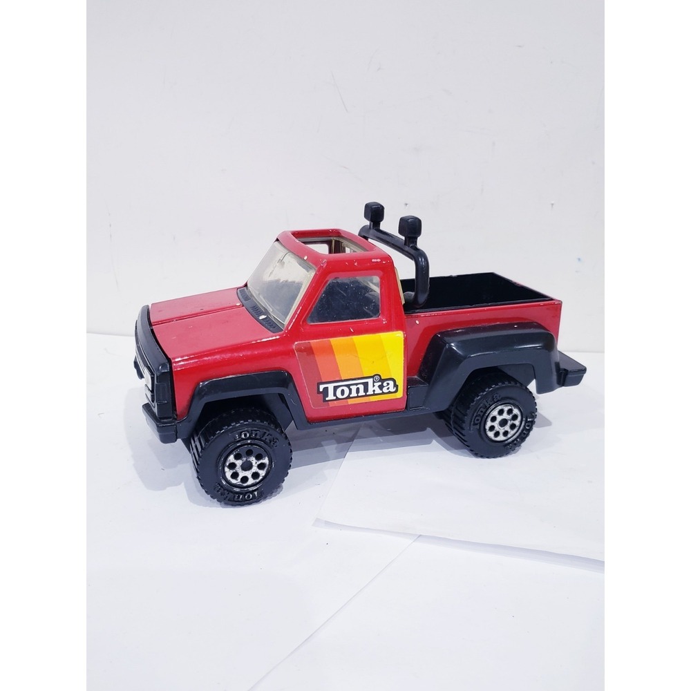 Vintage 1979 Tonka 9" Pickup Truck Red Black  Side Step Pressed Steel Plastic